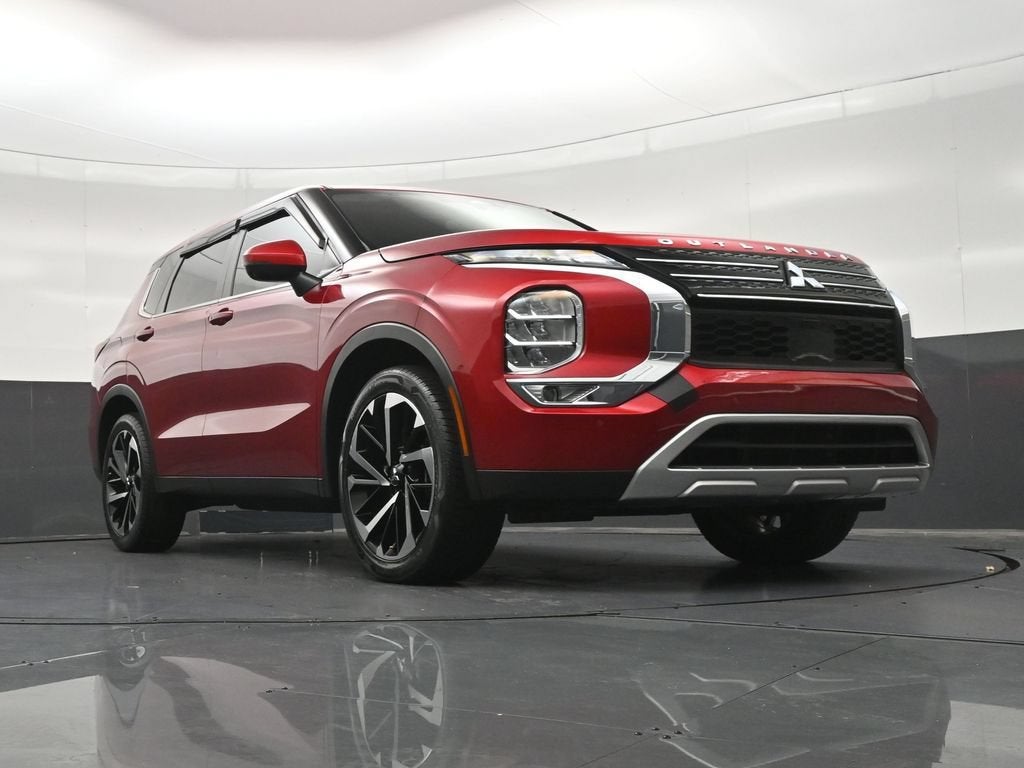2023 Mitsubishi Outlander SE