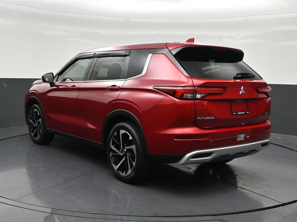 2023 Mitsubishi Outlander SE