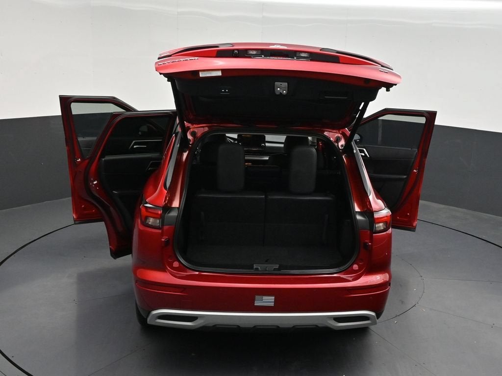 2023 Mitsubishi Outlander SE