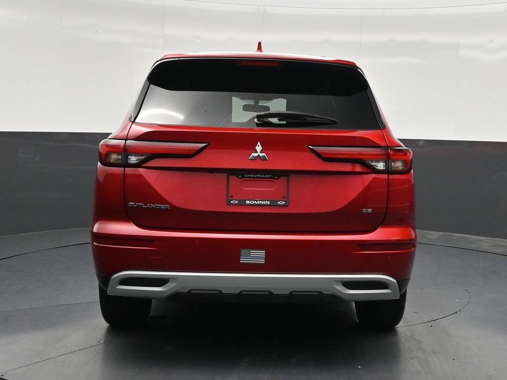 2023 Mitsubishi Outlander SE