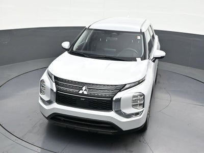 2024 Mitsubishi Outlander ES