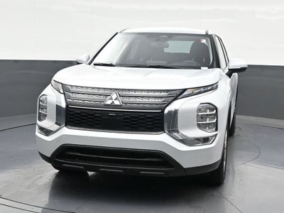 2024 Mitsubishi Outlander ES