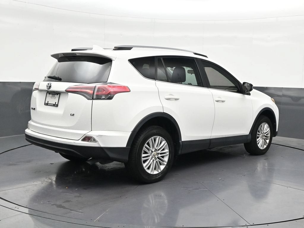 2017 Toyota RAV4 LE