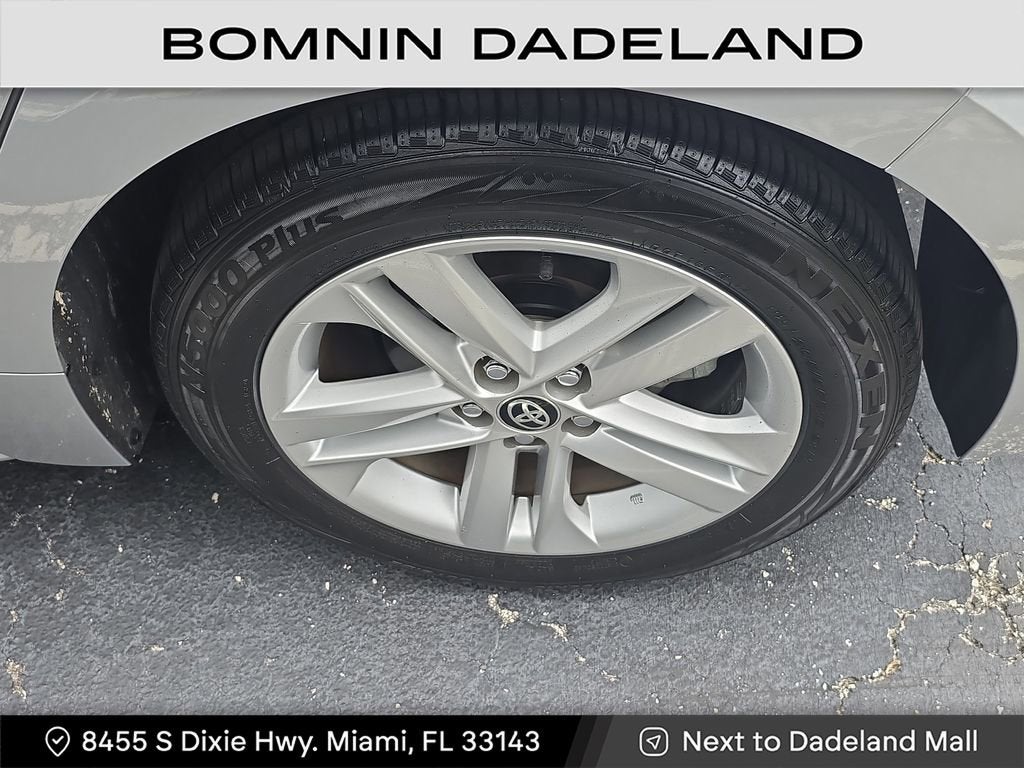 2022 Toyota Corolla Hatchback SE