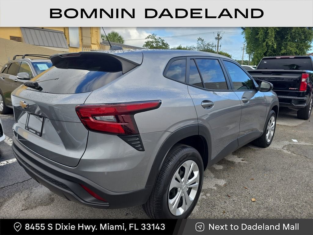 2025 Chevrolet Trax LS