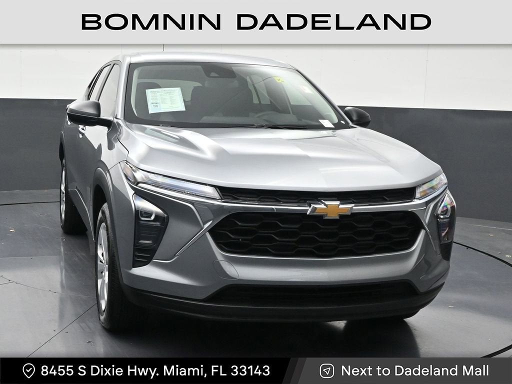 2025 Chevrolet Trax LS