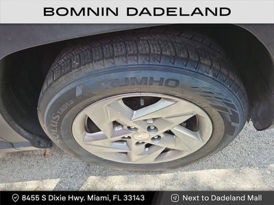 2024 Hyundai Kona SE