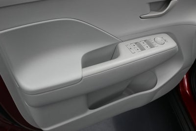 2025 Hyundai Kona SE