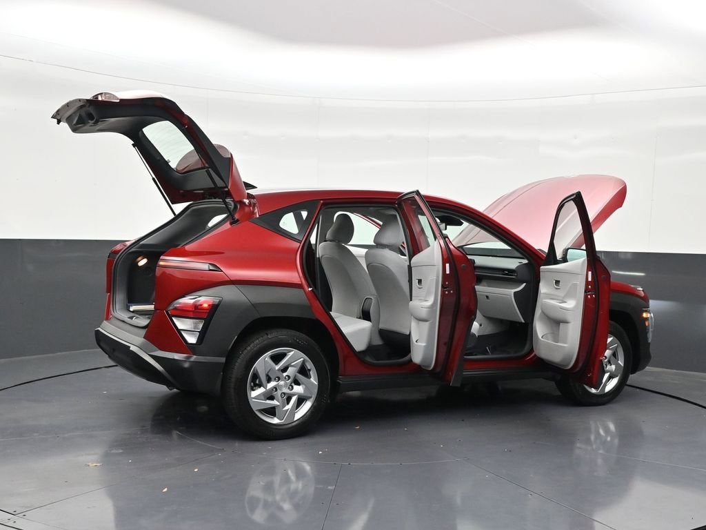 2025 Hyundai Kona SE