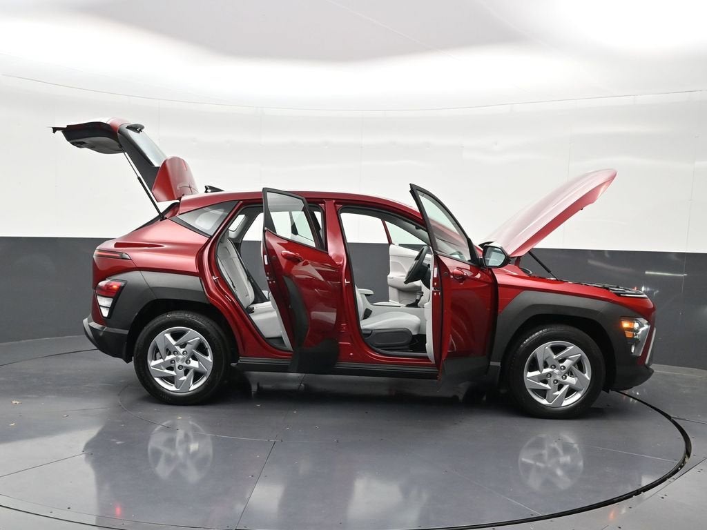 2025 Hyundai Kona SE