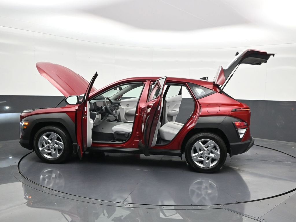 2025 Hyundai Kona SE