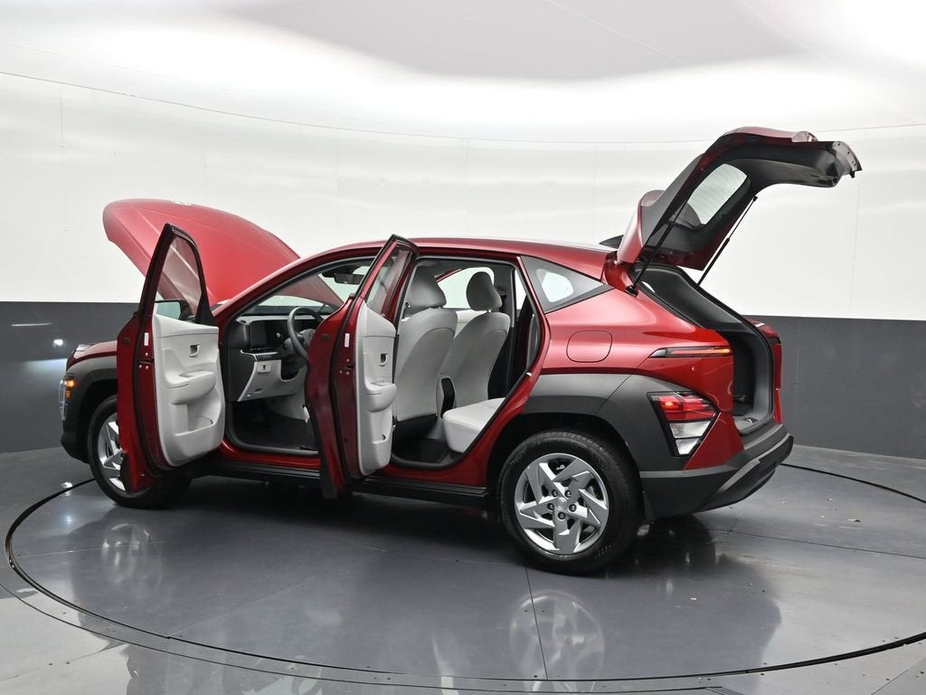 2025 Hyundai Kona SE