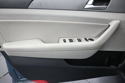 2016 Hyundai Sonata Hybrid SE