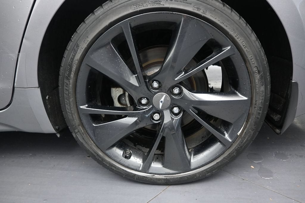 2023 Genesis G70 2.0T RWD