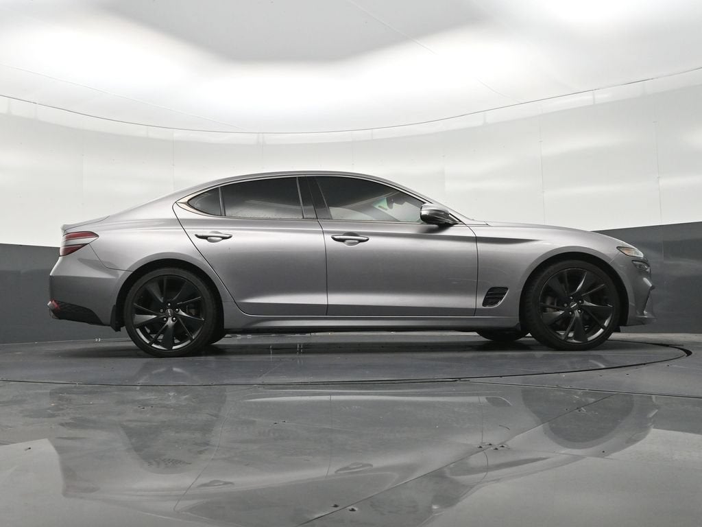 2023 Genesis G70 2.0T RWD