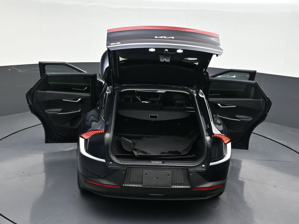 2022 Kia EV6 Light