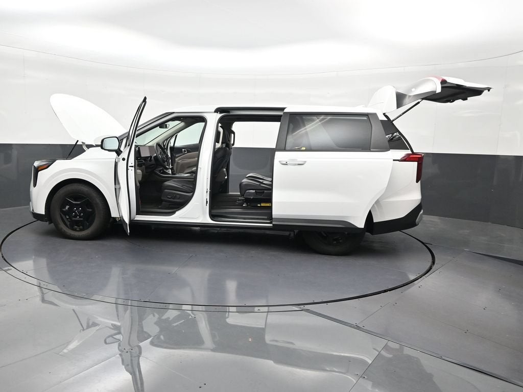 2025 Kia Carnival LXS
