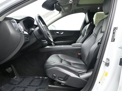 2018 Volvo XC60 Momentum