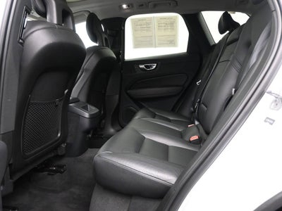 2018 Volvo XC60 Momentum