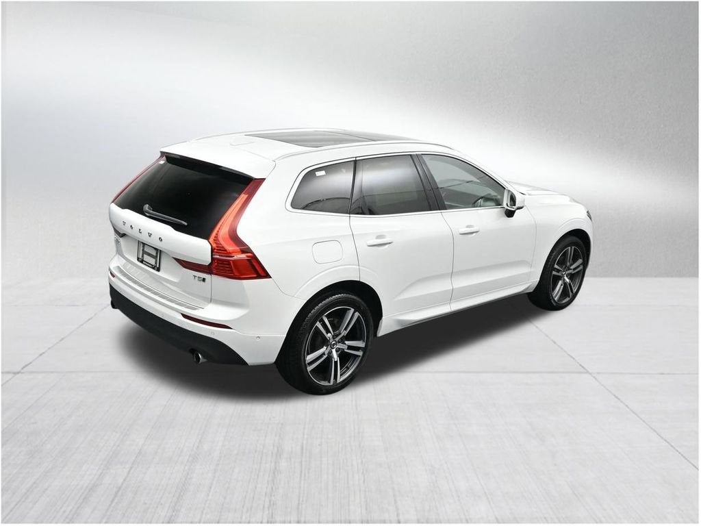 2018 Volvo XC60 Momentum