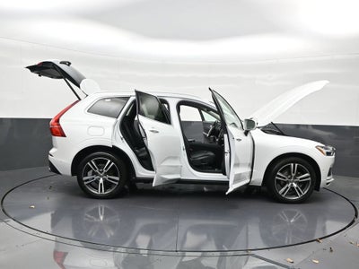 2018 Volvo XC60 Momentum