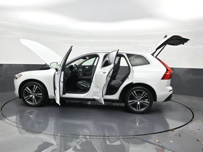 2018 Volvo XC60 Momentum