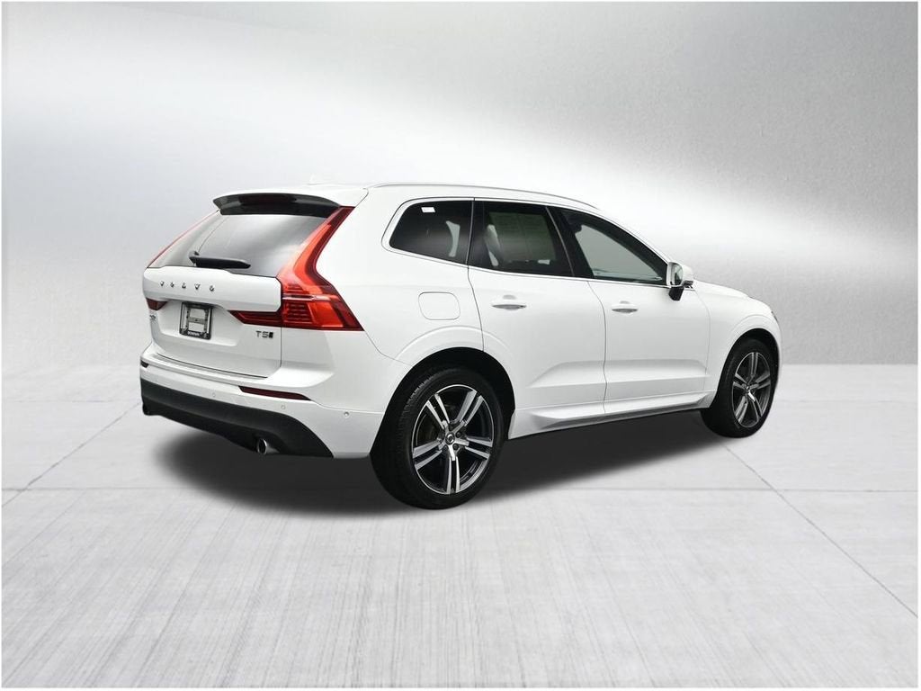 2018 Volvo XC60 Momentum