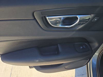 2019 Volvo XC60 Momentum