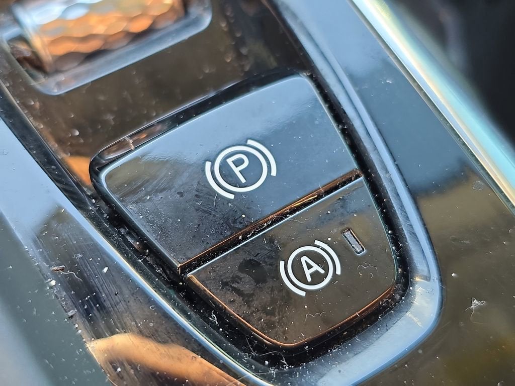 2019 Volvo XC60 Momentum