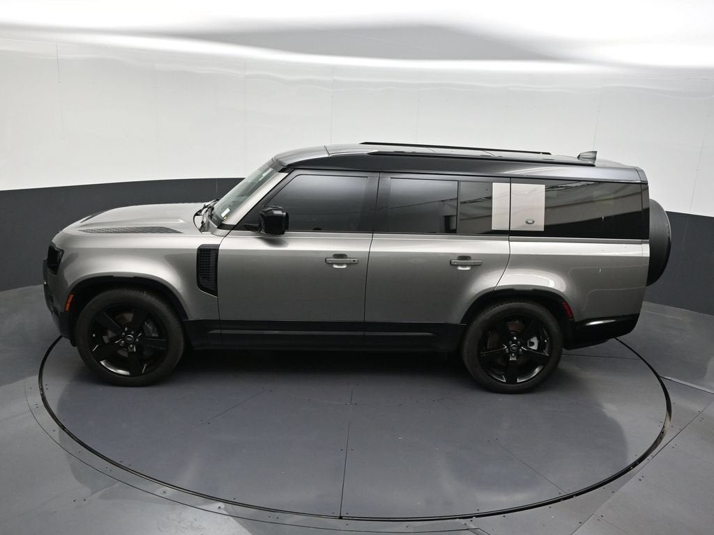 2024 Land Rover Defender X-Dynamic SE