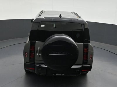 2024 Land Rover Defender X-Dynamic SE