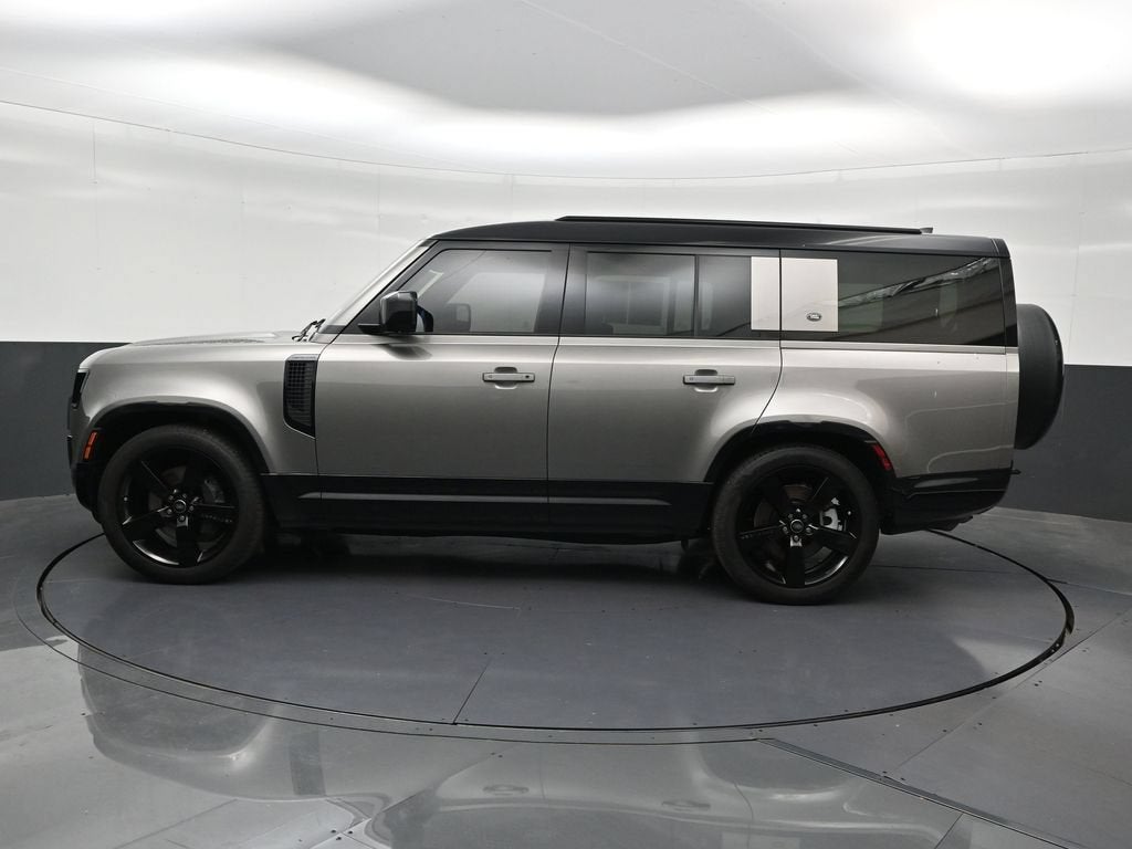 2024 Land Rover Defender X-Dynamic SE