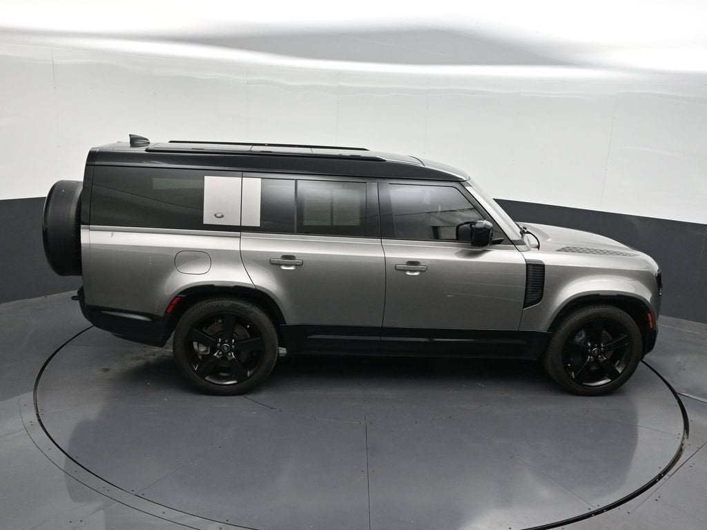 2024 Land Rover Defender X-Dynamic SE