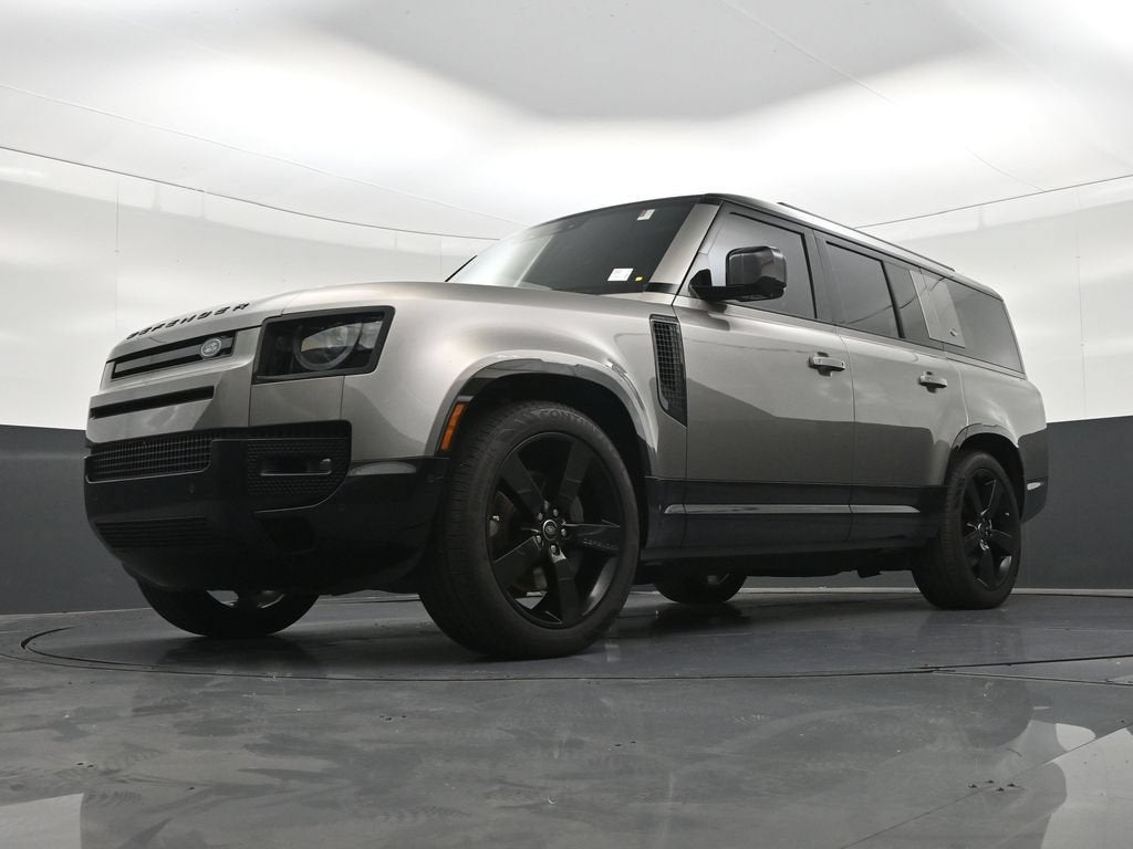 2024 Land Rover Defender X-Dynamic SE
