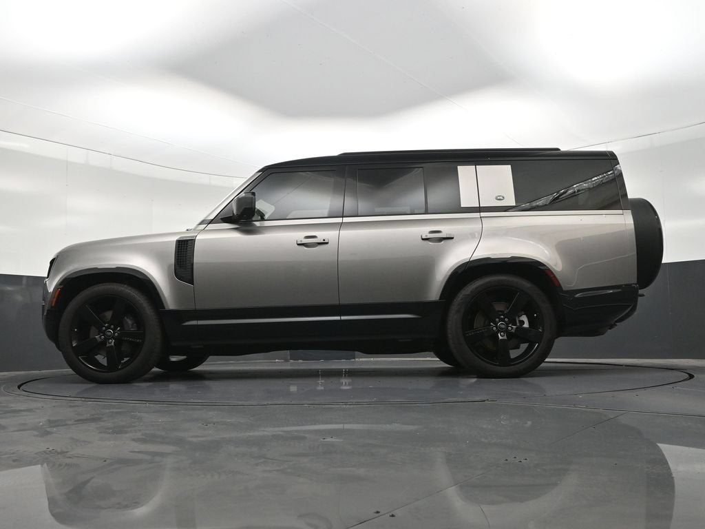 2024 Land Rover Defender X-Dynamic SE