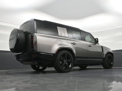 2024 Land Rover Defender X-Dynamic SE