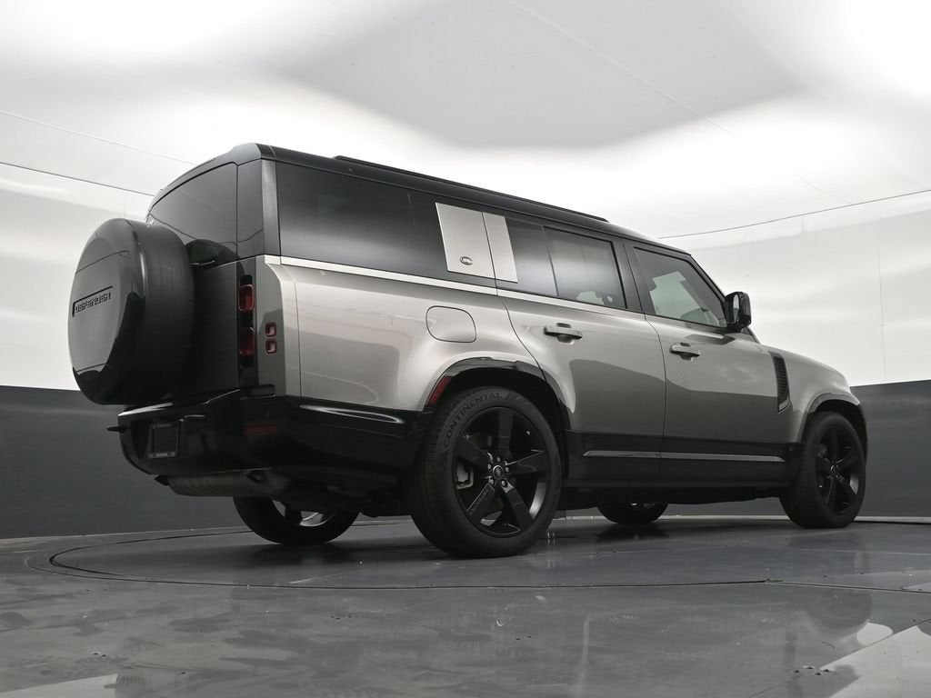 2024 Land Rover Defender X-Dynamic SE