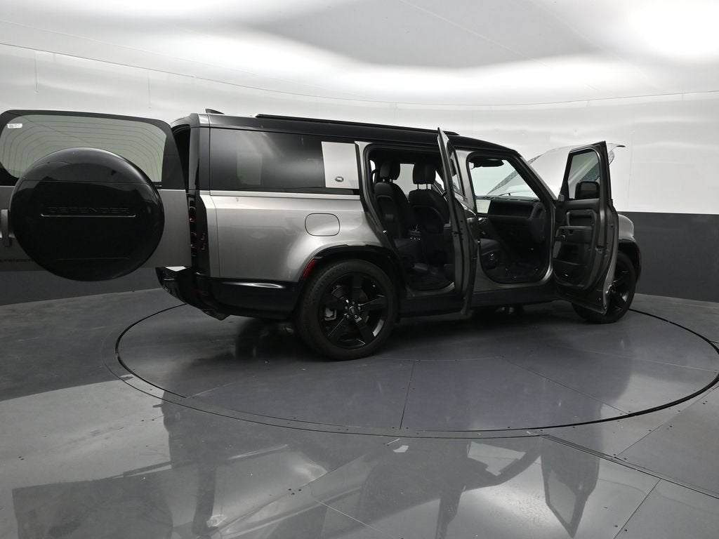 2024 Land Rover Defender X-Dynamic SE