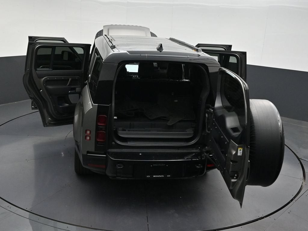 2024 Land Rover Defender X-Dynamic SE