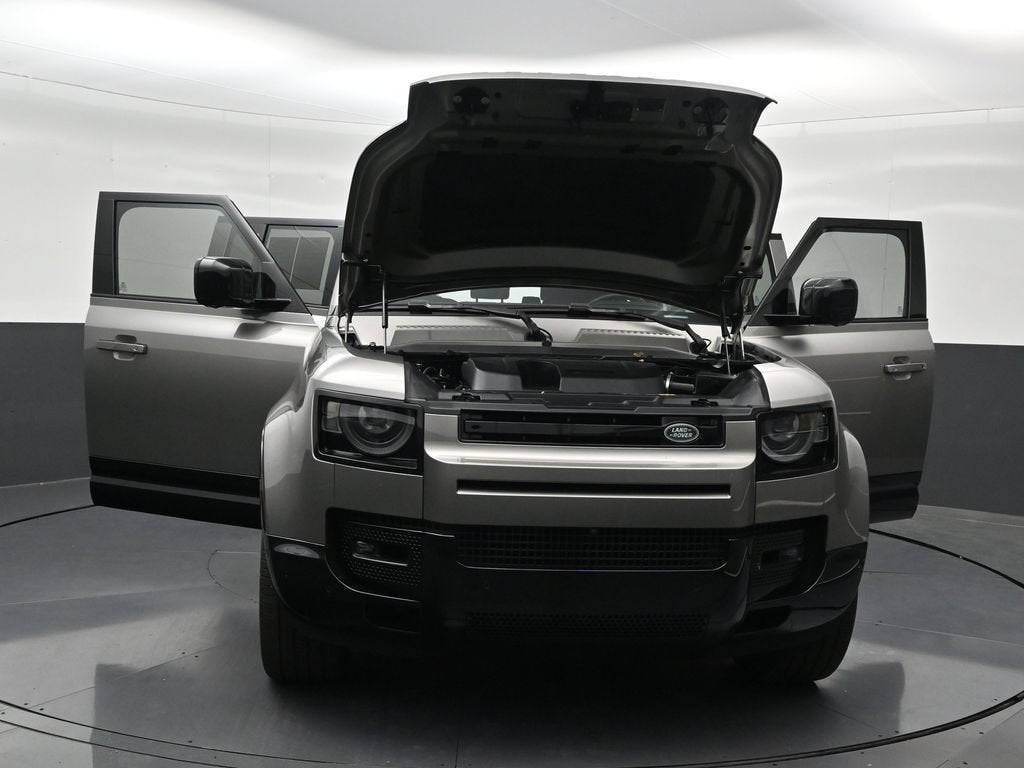 2024 Land Rover Defender X-Dynamic SE