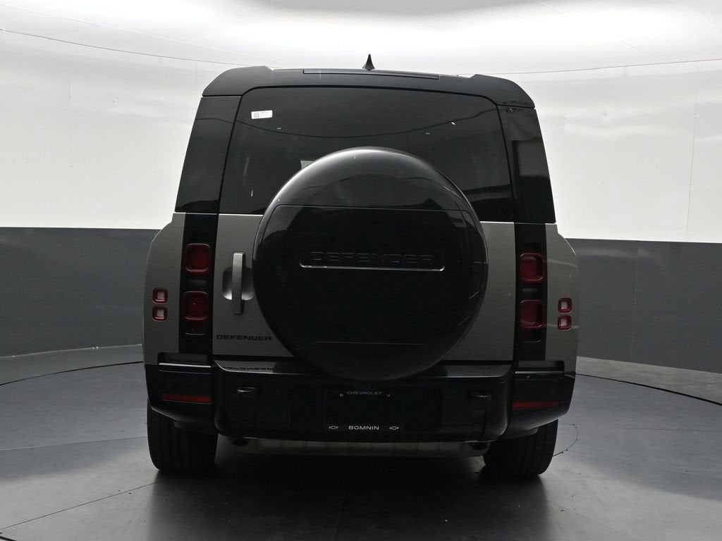 2024 Land Rover Defender X-Dynamic SE