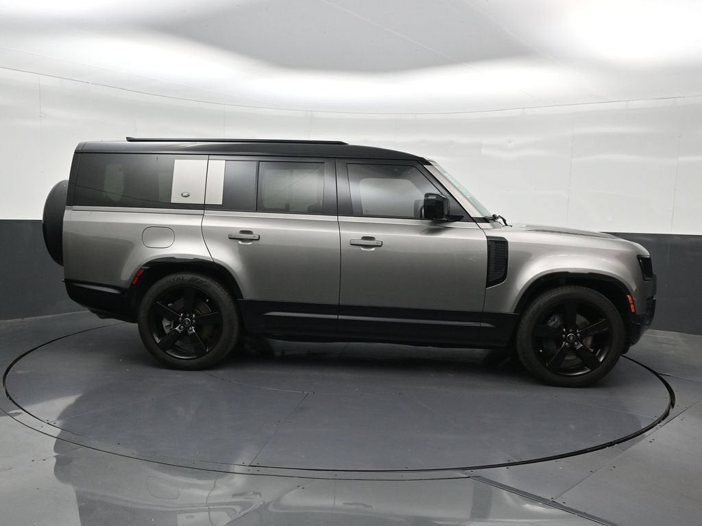 2024 Land Rover Defender X-Dynamic SE