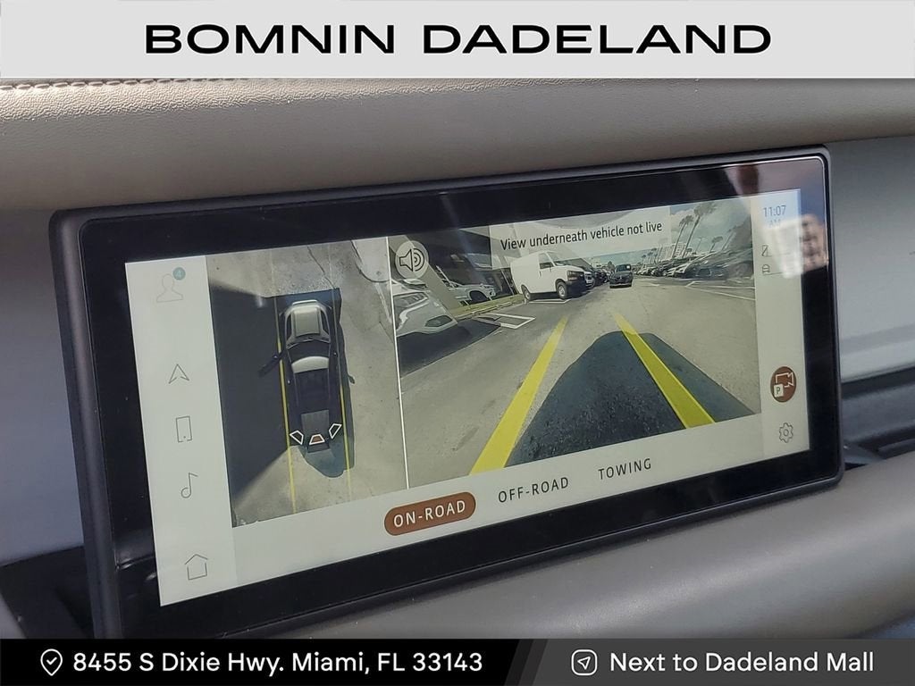 2020 Land Rover Defender SE