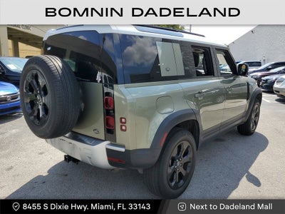 2020 Land Rover Defender SE