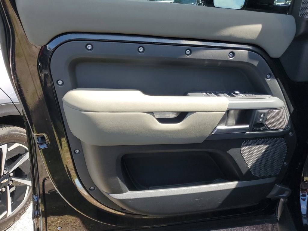 2023 Land Rover Defender X