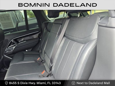 2023 Land Rover Range Rover SE