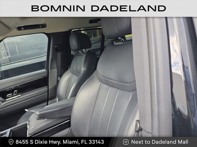 2023 Land Rover Range Rover SE