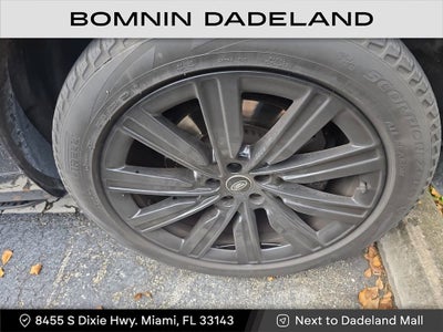 2023 Land Rover Range Rover SE