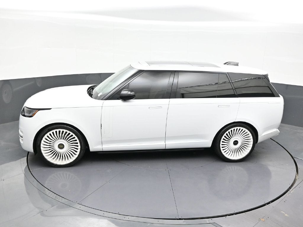 2024 Land Rover Range Rover SE