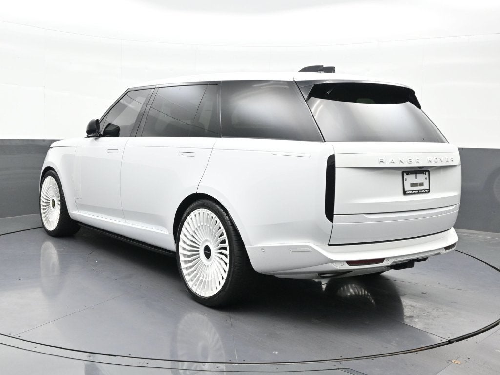 2024 Land Rover Range Rover SE
